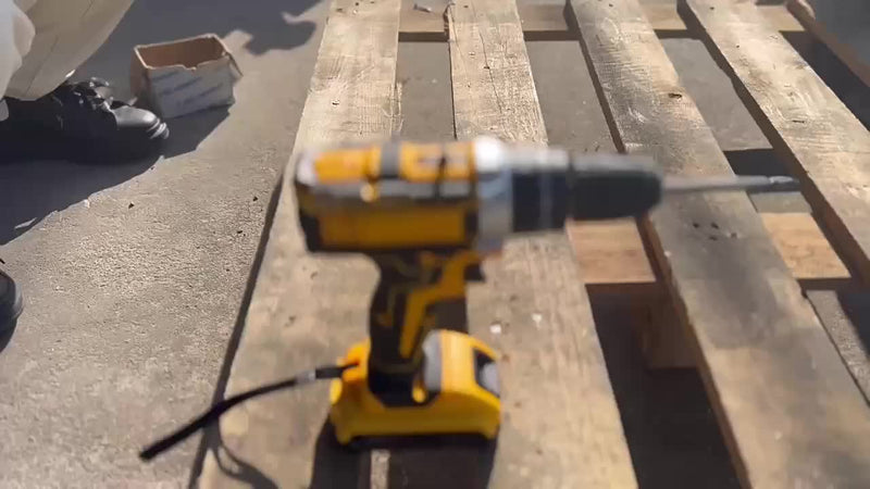 Parafusadeira e Furadeira de Impacta Reversa sem Fio