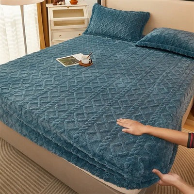 Winter Quilted Velvety Mattress Cover