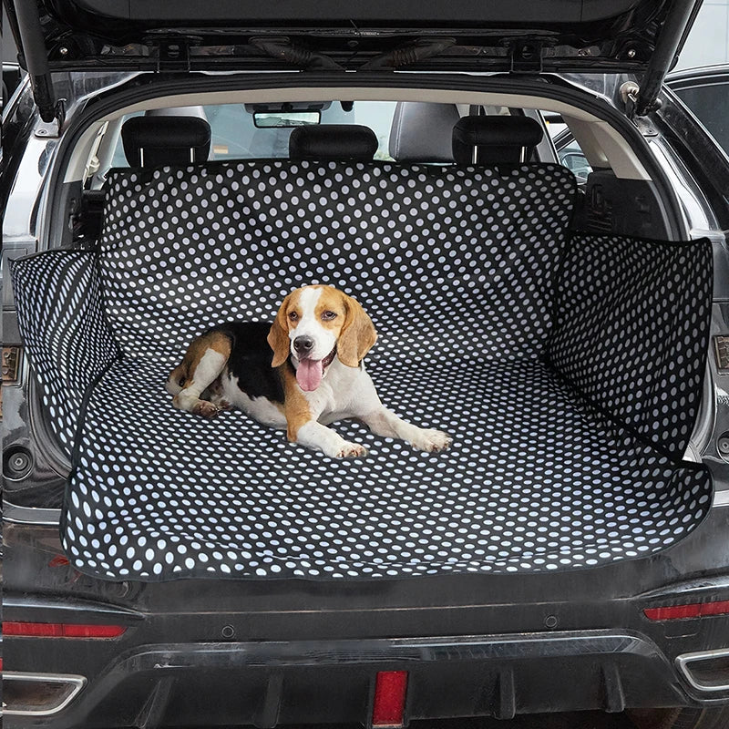 Protective mat for transporting PETS